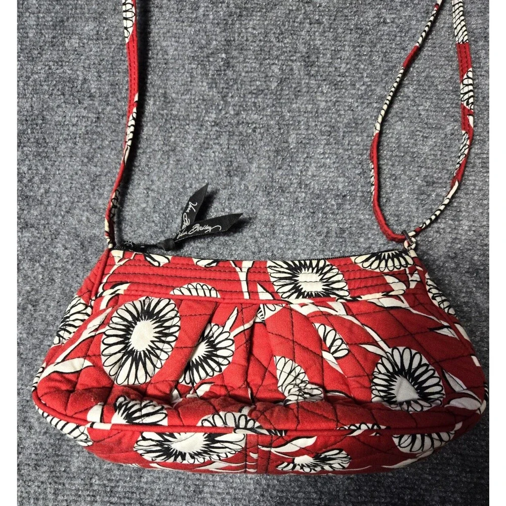 Vera Bradley Deco Daisy Crossbody Purse Purse Floral Handbag Quilted Red White - Picture 2 of 8